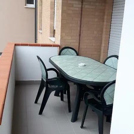 Apartamento La Conchiglia Porto SantʼElpidio Exterior foto